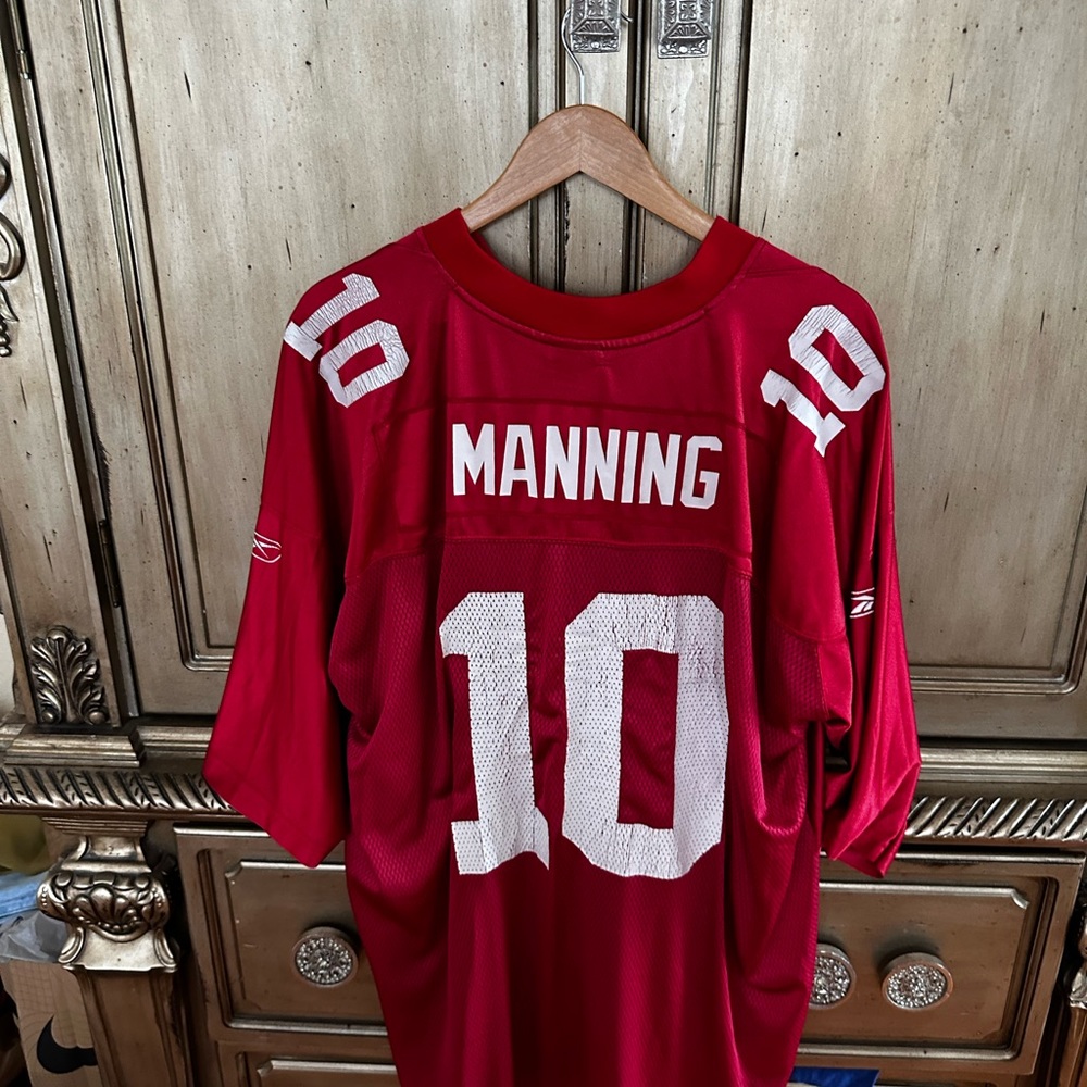 New York Giants, Eli Manning jersey.